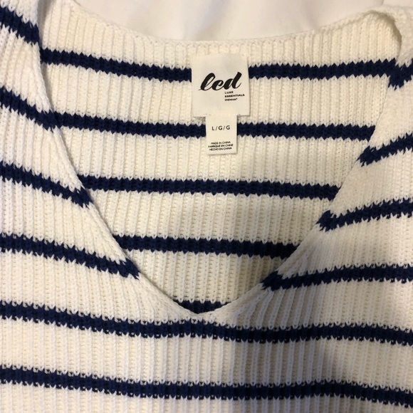 Maternity sweater tank - Picture 2 of 2